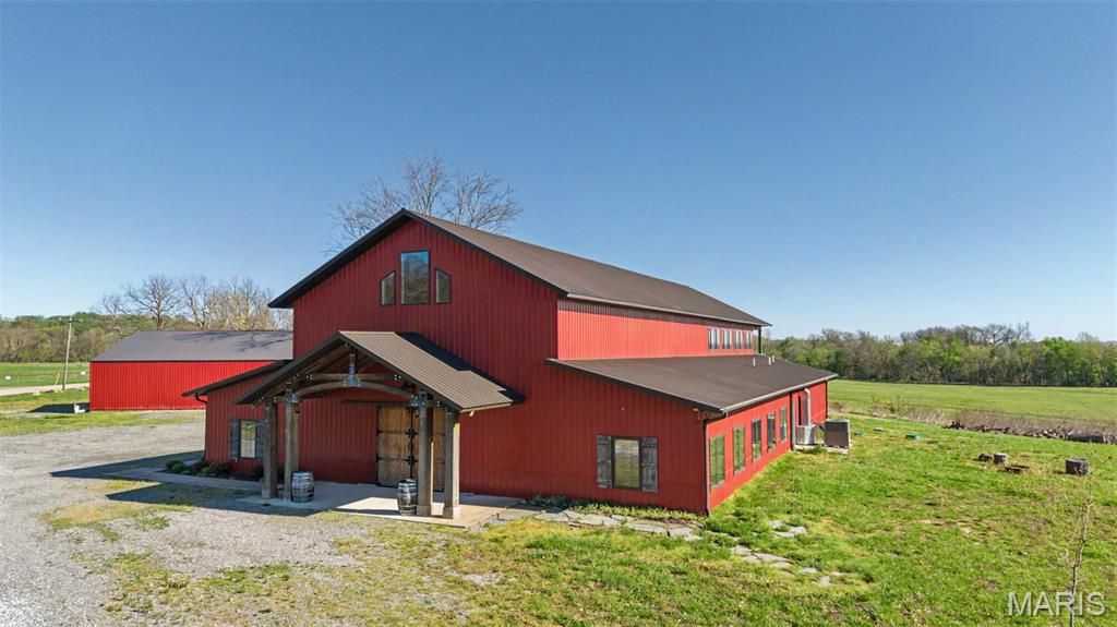 Photo of 11001 State Route N Hwy, Scott City, MO 63780 (MLS # 26019853)