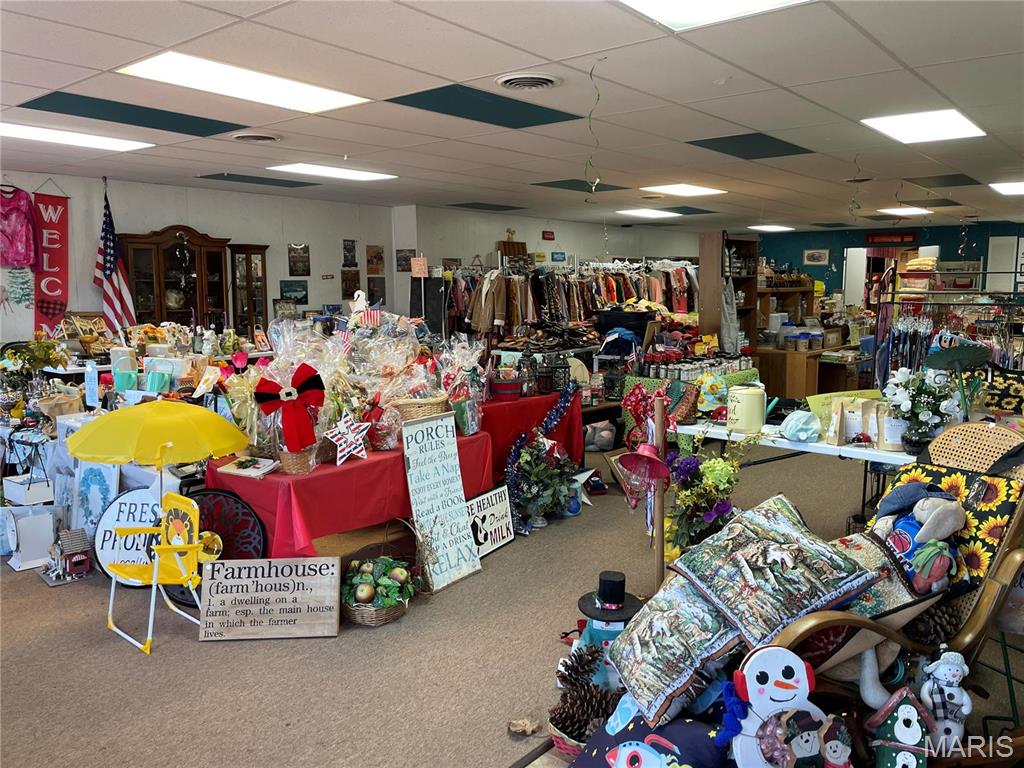 n/a - Commercial Sale