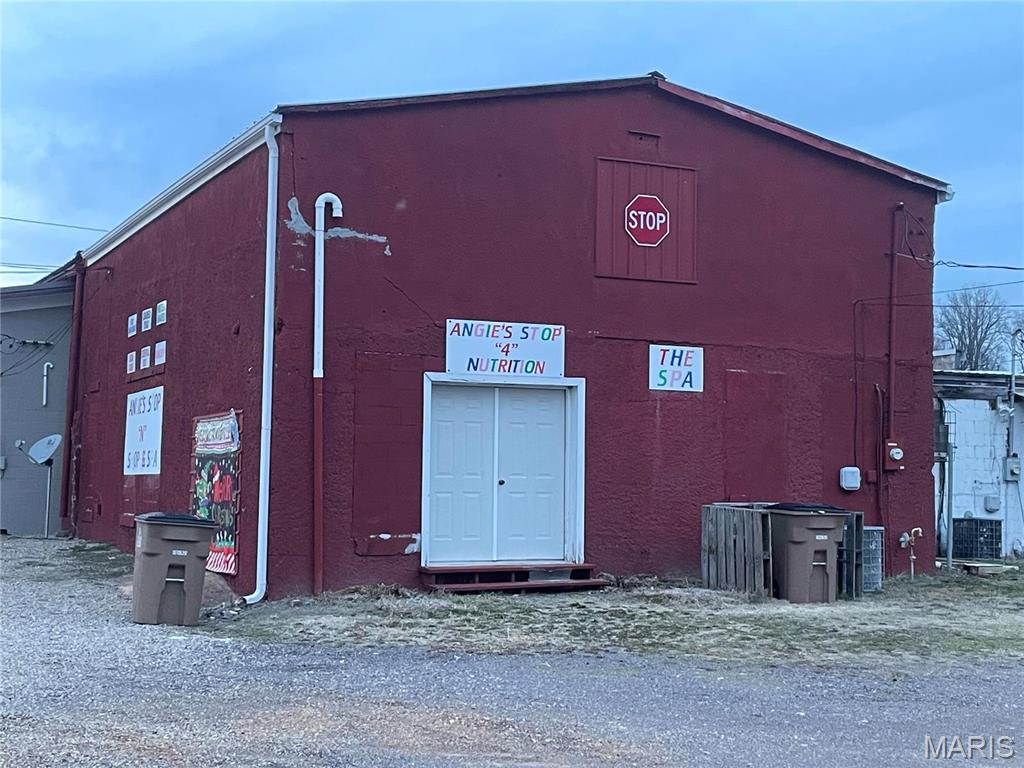 n/a - Commercial Sale