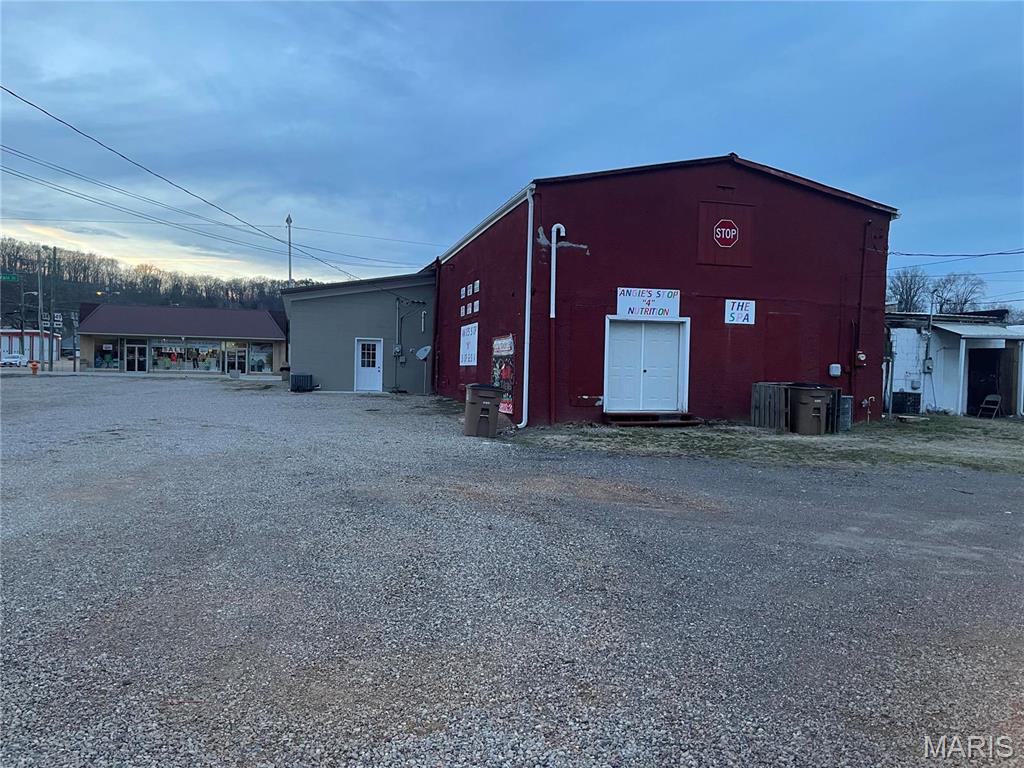 n/a - Commercial Sale