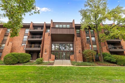 Tiny photo for 539 Coeur De Royale Drive #408, Creve Coeur, MO 63141 (MLS # 25072408)