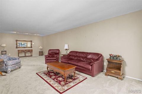 Tiny photo for 539 Coeur De Royale Drive #408, Creve Coeur, MO 63141 (MLS # 25072408)