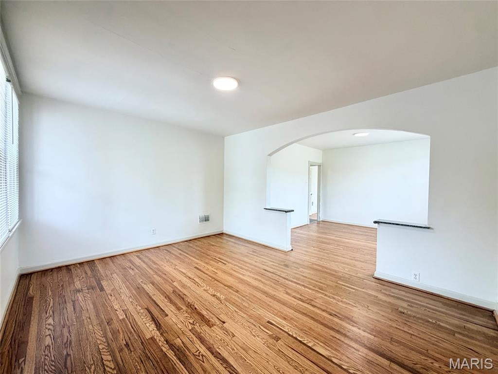 Photo of 4840 Gardenville Avenue, St Louis, MO 63116 (MLS # 26052300)
