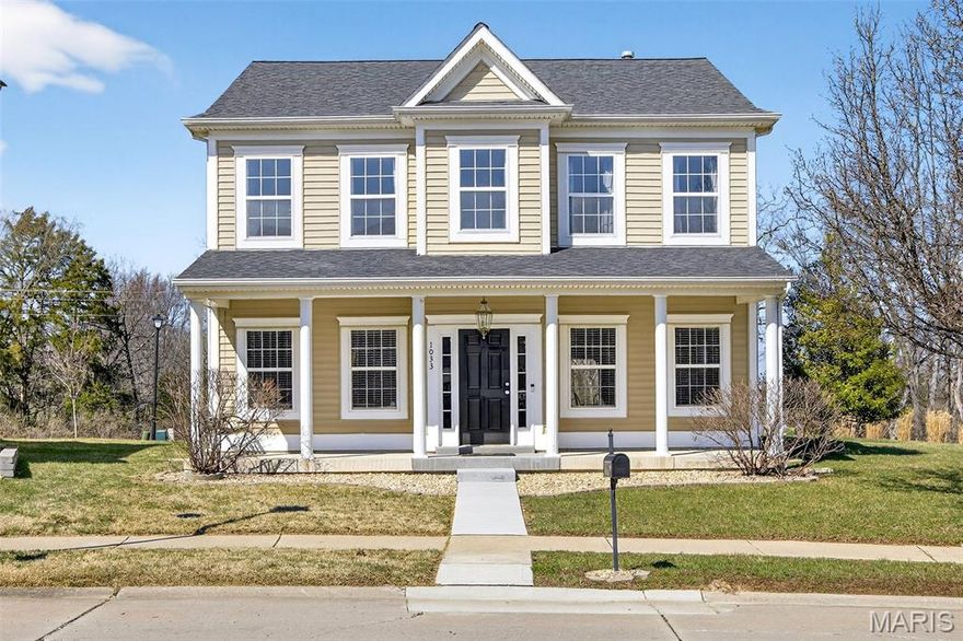 Situated in a quiet, family-friendly neighborhood, 1033 Glengarry offers the space you need, the updates you want, and the peace of mind that comes with major improvements already completed. Recent updates include a newer roof (2023), dual-zoned HVAC (2023), carpet (2023), and fresh paint (2023). This home is a total gem with nearly 3,000 square feet of finished living space, including a HUGE 20x30 rec room above the garage! You’re welcomed into a spacious main-floor living area featuring scraped laminate flooring, fresh paint, a peninsula gas fireplace, and abundant natural light. The main-floor primary suite offers comfort and convenience with a private en suite bath featuring a dual vanity, separate tub and walk-in shower, and a walk-in closet.
The eat-in kitchen includes a tiled backsplash, black appliances, a new deep-bowl sink with updated faucet, and solid wood cabinetry. From the kitchen, you’ll find convenient access to the garage, drop zone, and main-floor laundry. Upstairs you’ll find three additional generously sized bedrooms and an adjacent loft, providing plenty of space for family, guests, or a home office.
And above the garage is where the fun begins! This massive 20x30 finished space is perfect for a theater room (with surround sound hookups), recreation room, gym, office, or whatever your imagination can create. This home is truly one of a kind in the neighborhood. As an end unit backing to common ground, it offers extra privacy and open views. Plus, enjoy neighborhood amenities including a park and pool. Don’t let this one get away—schedule your private showing today!