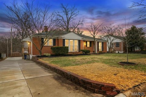 852 Berick Drive University City MO 63132