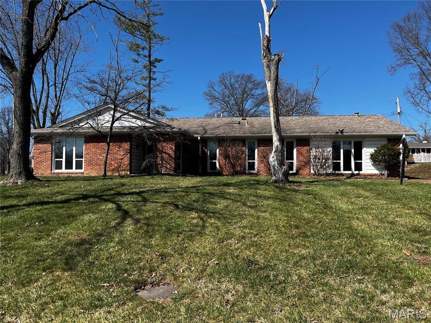 (Roof tarp blew off - new tarp install in progress) One level cul-de-sac ranch home with rear facing garage, divided bedroom floorplan.  Master suite includes shower bath and walk-in closet.  Three additional bedrooms down the hall, one large bedroom is currently outfitted as laundry with washer/dryer hookups.   Woodburning fireplaces in both family room and sunken living room. Three season addition in rear. ***Some assembly required. Financed offers must include: POF & Lender Pre-approval Letter. Cash offers must include POF. Corporate offers must include Corporate Resolution reflecting authorized signer. Buyer(s) to verify Sq Ft. of lot and structure. Property SOLD "AS-IS". Offers will be reviewed after 7 days on the market unless you receive other instruction from your REO Specialist.