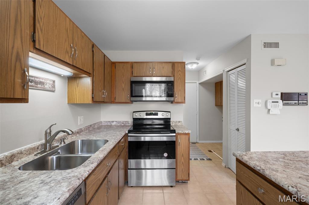 River Oaks Estates Two-A - Residential