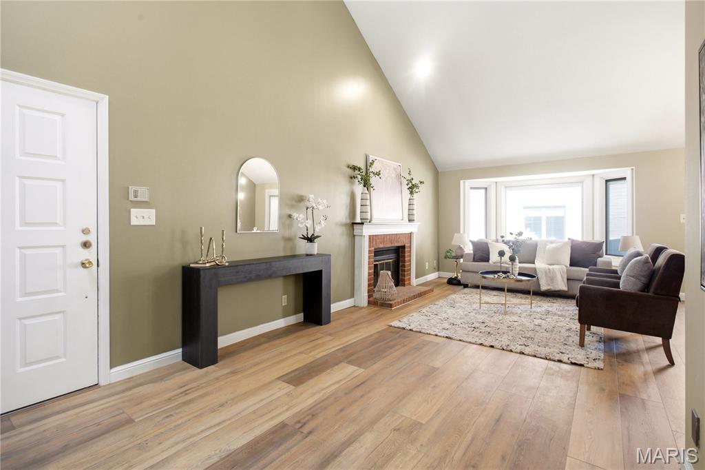 4454 Lindell Boulevard 30