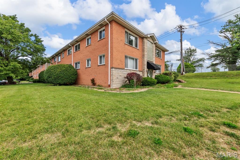 7201-05 Gravois Avenue