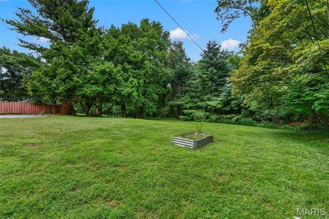 Tiny photo for 184 Gunston Hall Court, Chesterfield, MO 63017 (MLS # 26055713)