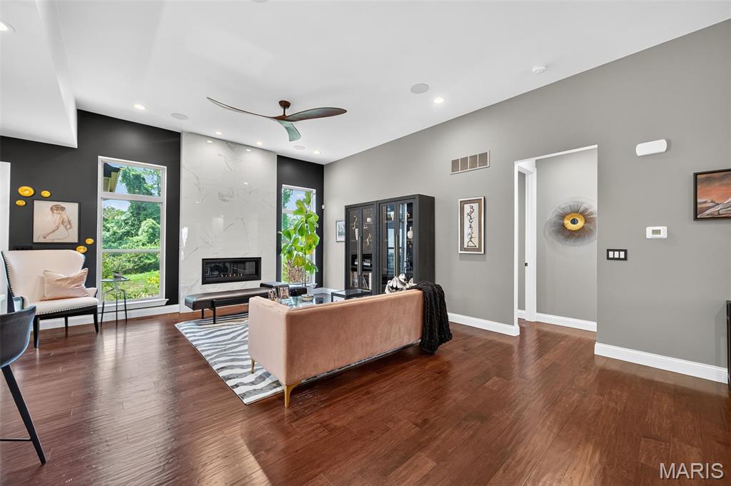 Grand Reserve - Residential