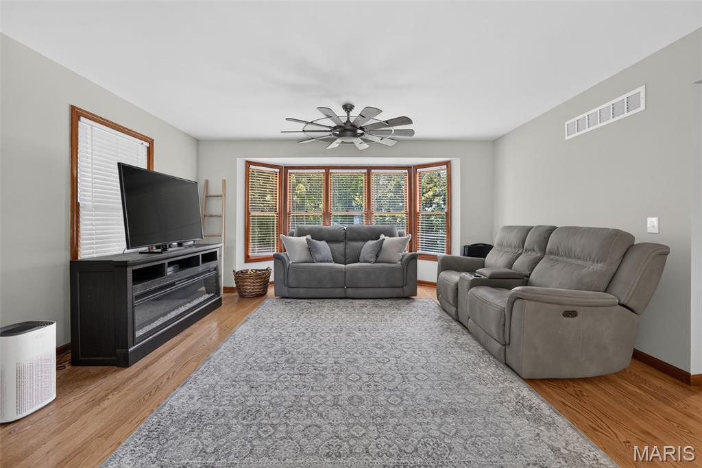 10 Woodleaf Court
