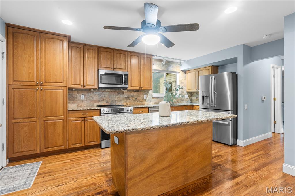 70 Glen Cove Drive