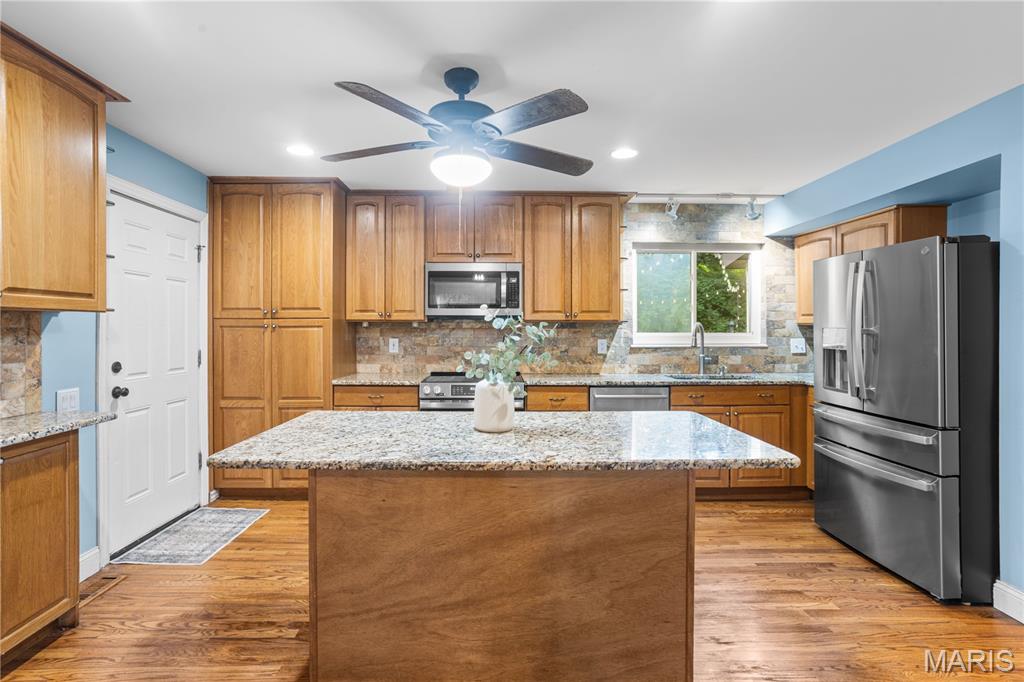 70 Glen Cove Drive