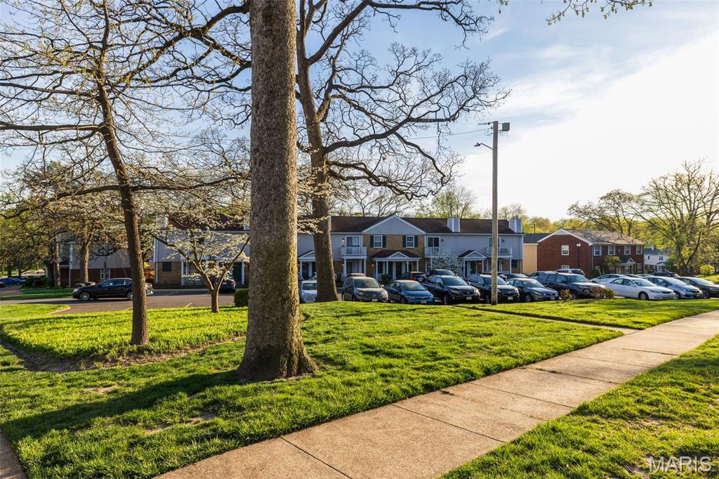 Brentwood Forest Condo Ph Seven - Residential