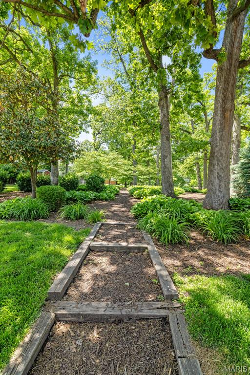 Brentwood Forest Condo Ph Seven - Residential