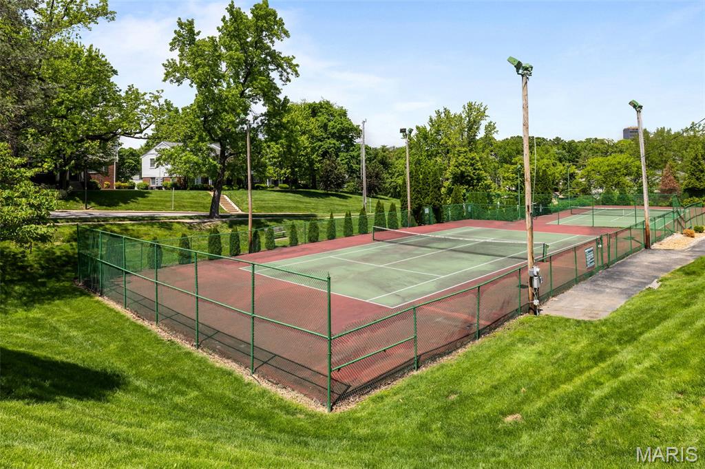 Brentwood Forest Condo Ph Seven - Residential