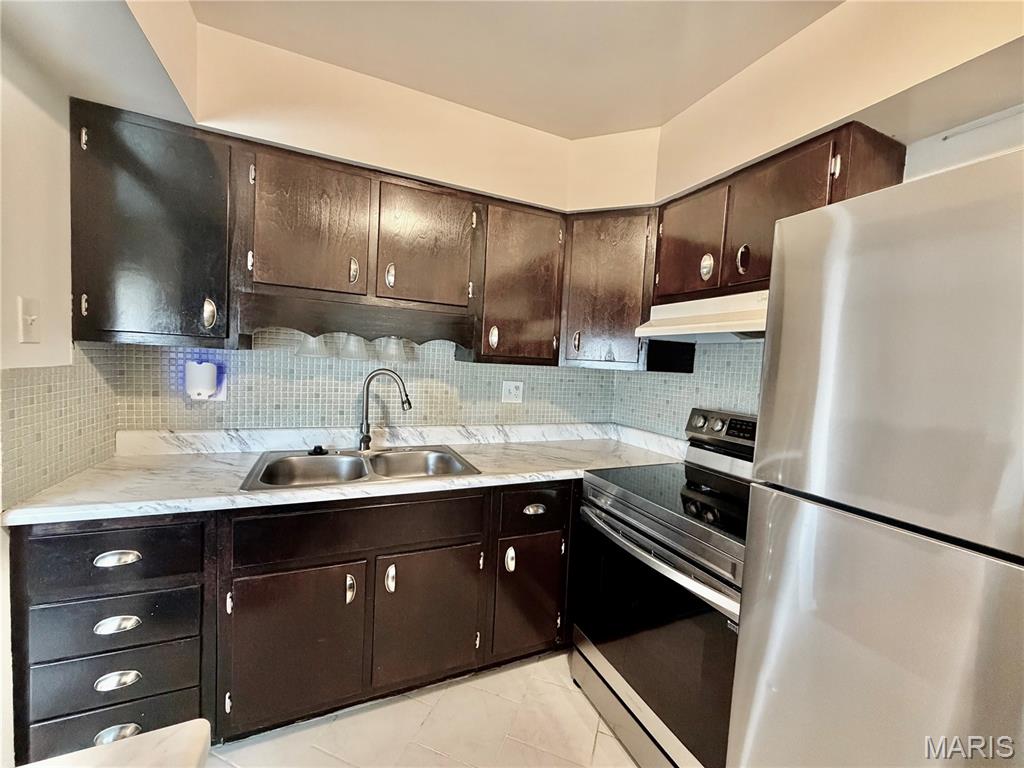 7594 Hazelcrest Drive B