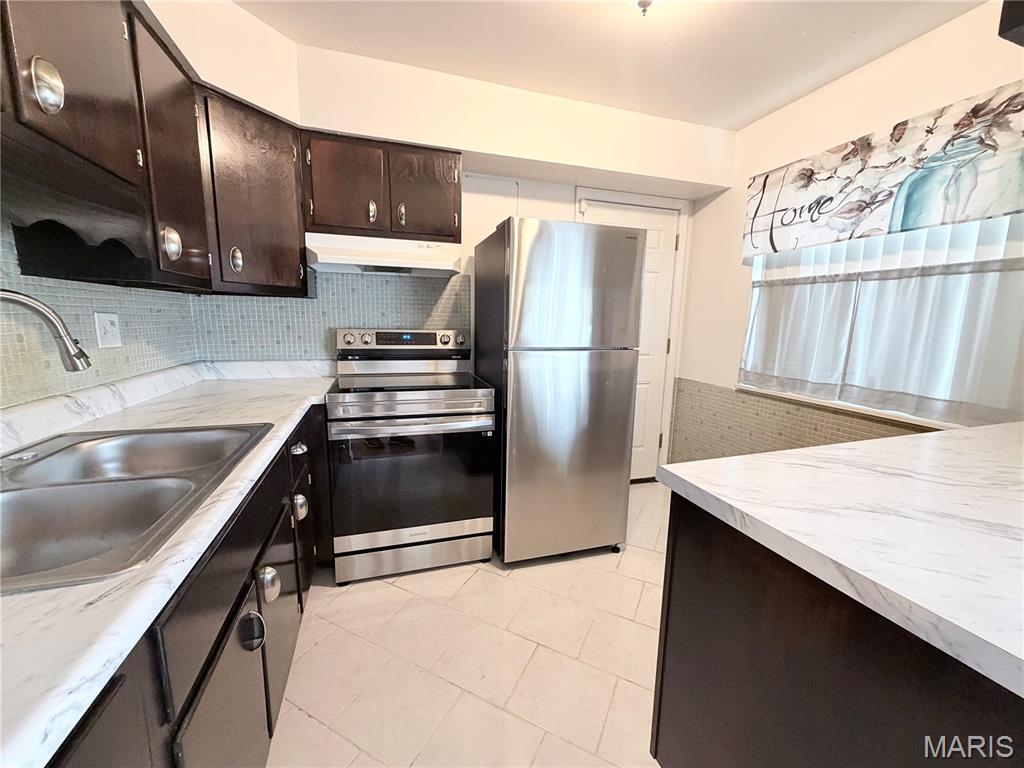 7594 Hazelcrest Drive B