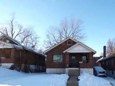 Photo of 4319 Rosewood Avenue, St Louis, MO 63120 (MLS # 26045858)