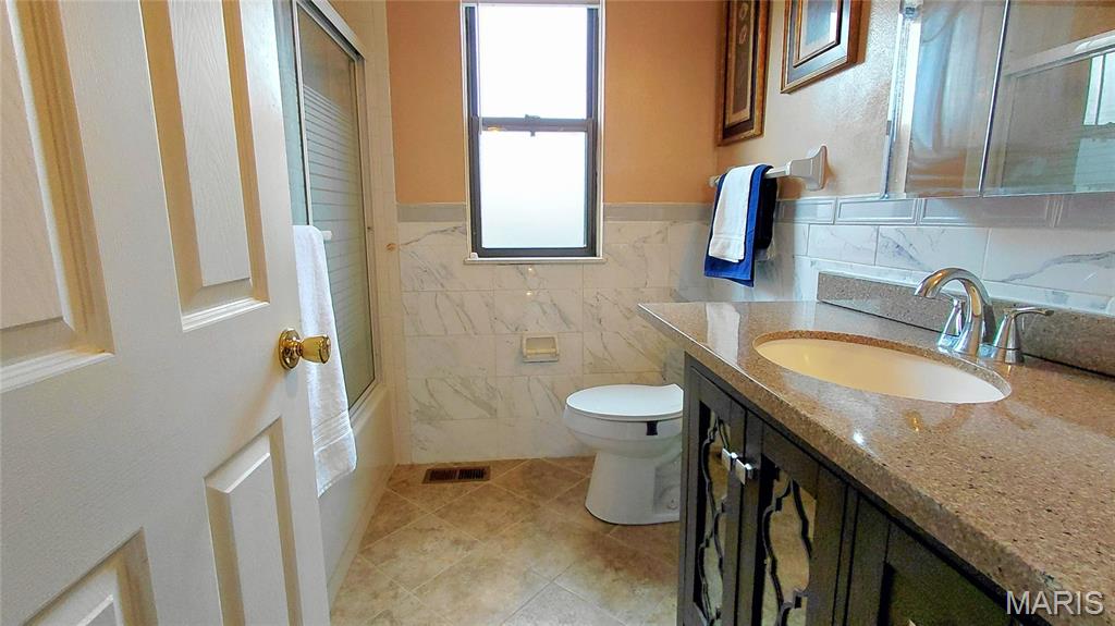 San Simeon Estates Six - Residential Lease