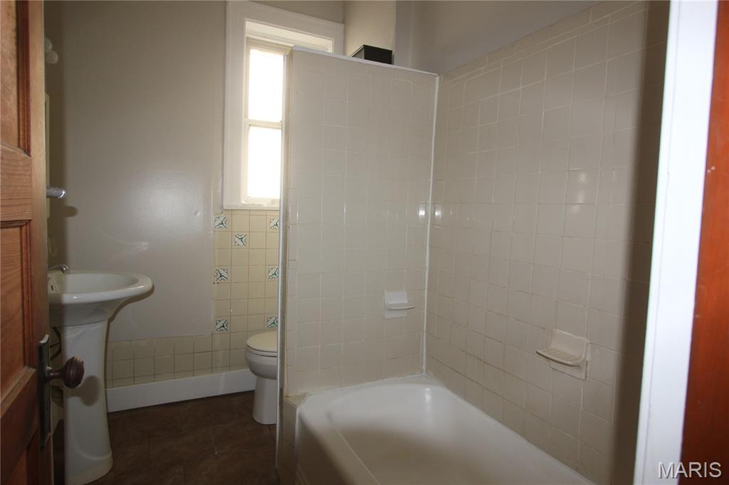 Austria Heights - Residential Lease