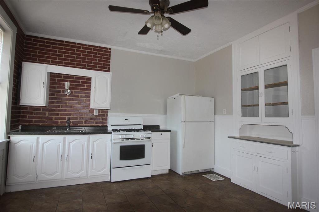 Austria Heights - Residential Lease