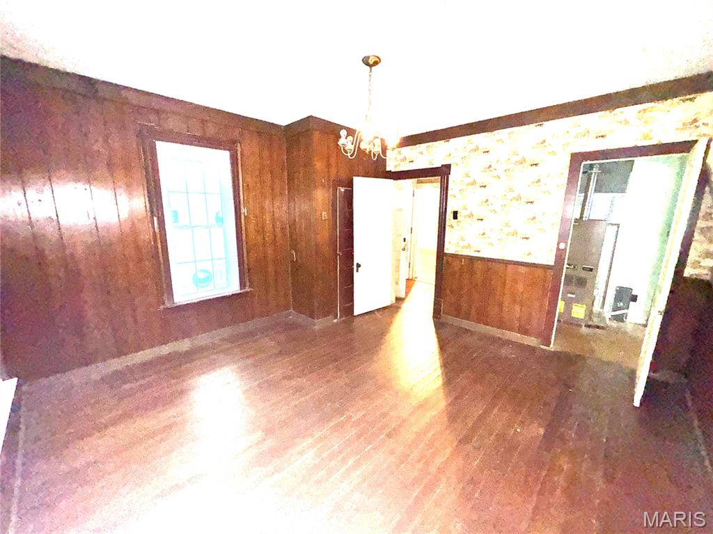 Town/Bismarck - Residential