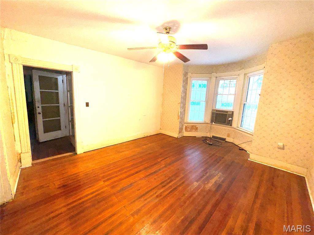 Town/Bismarck - Residential