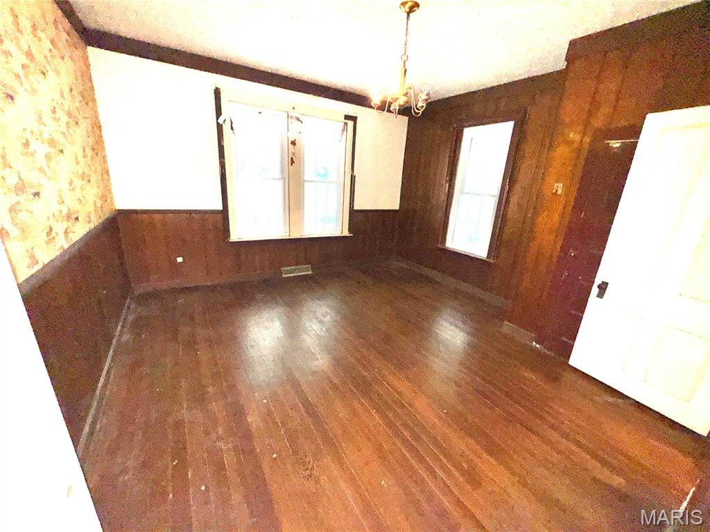 Town/Bismarck - Residential