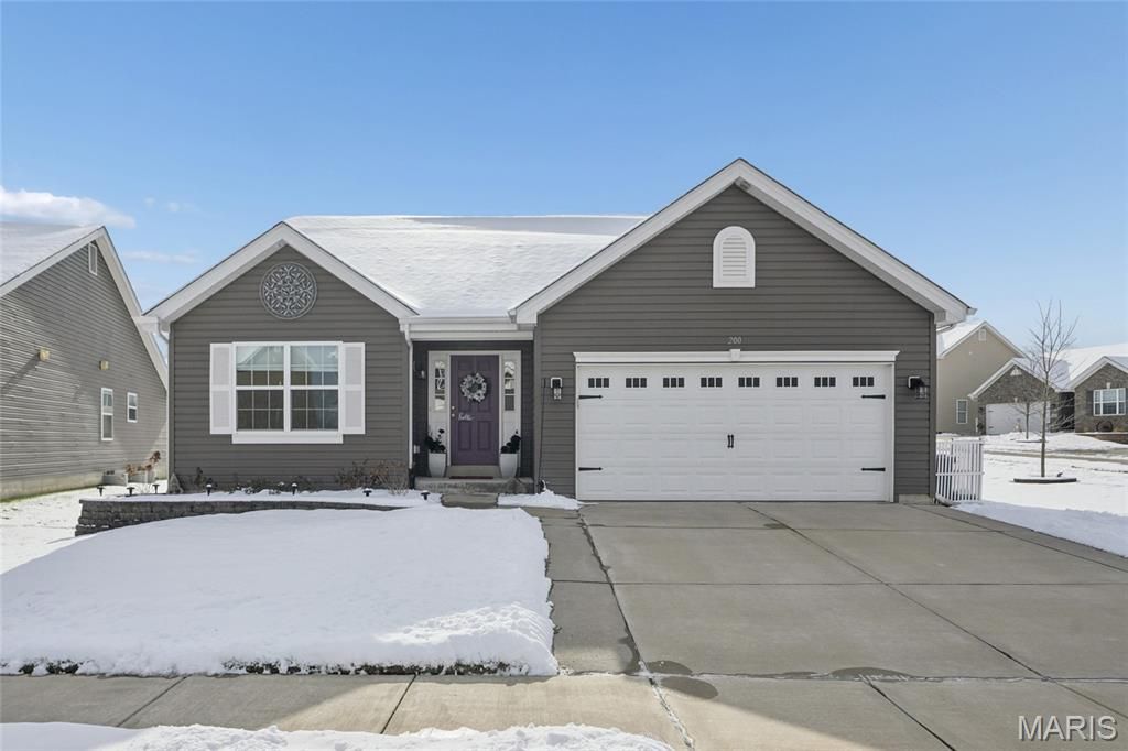 Photo of 200 Brookview Way Court, OFallon, MO 63366 (MLS # 25079126)