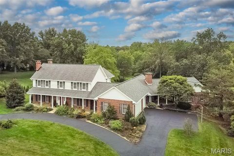 Photo of 12580 Durbin Drive, Town and Country, MO 63141 (MLS # 25068410)