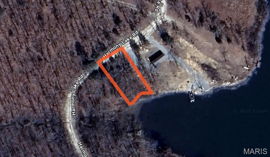 Lake Harmony - Land