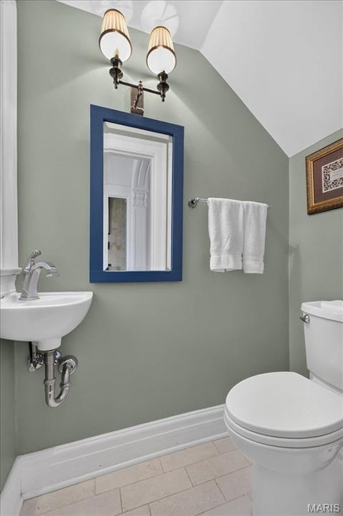 Tiny photo for 420 Yorkshire Place, Webster Groves, MO 63119 (MLS # 26042909)
