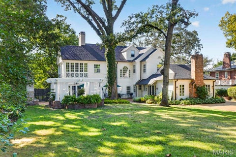 Tiny photo for 420 Yorkshire Place, Webster Groves, MO 63119 (MLS # 26042909)