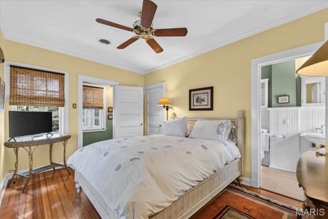 Tiny photo for 420 Yorkshire Place, Webster Groves, MO 63119 (MLS # 26042909)