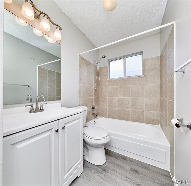 Country Village Hills Ii 1 - Residential Lease