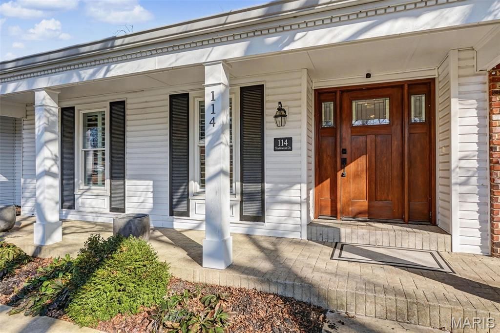 Photo of 114 Trailswest Dr. Drive, Chesterfield, MO 63017 (MLS # 26006013)