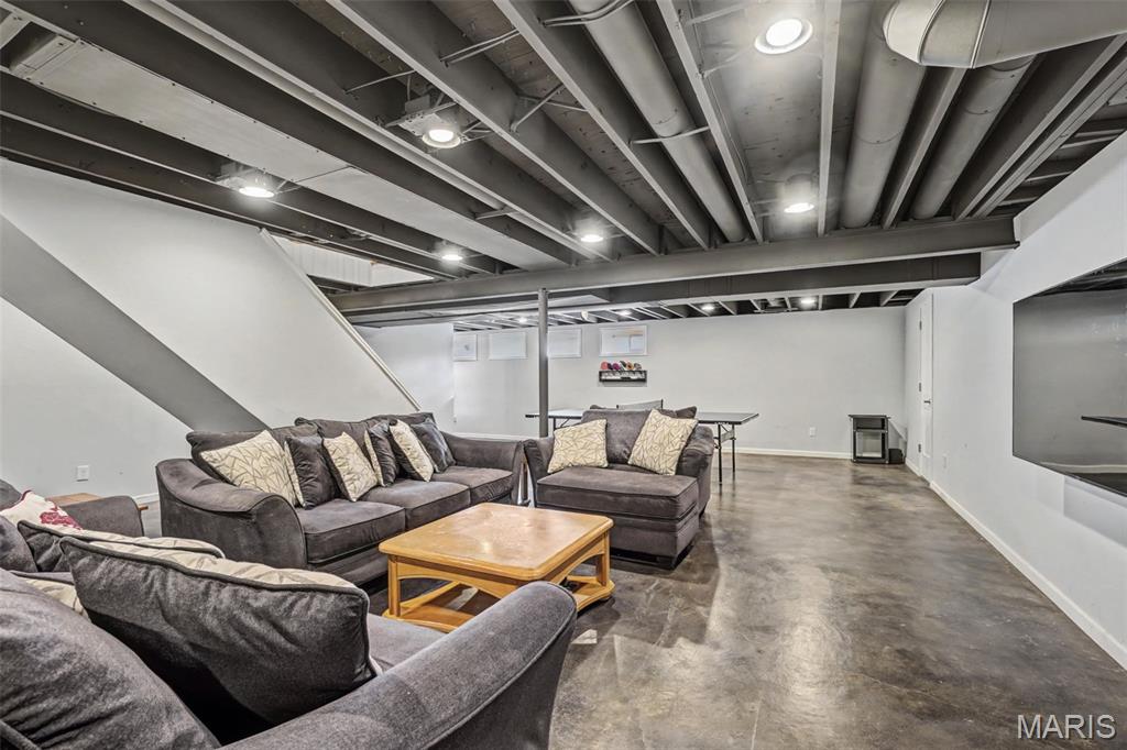 Trails West Sec Of The Village Of Green - Residential