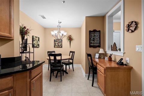 Tiny photo for 125 E Clinton Place #1C, Kirkwood, MO 63122 (MLS # 26012363)