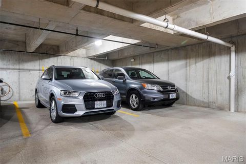 Tiny photo for 125 E Clinton Place #1C, Kirkwood, MO 63122 (MLS # 26012363)