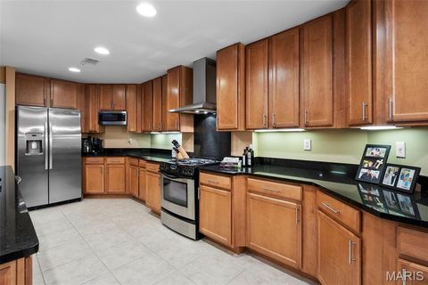 Tiny photo for 125 E Clinton Place #1C, Kirkwood, MO 63122 (MLS # 26012363)