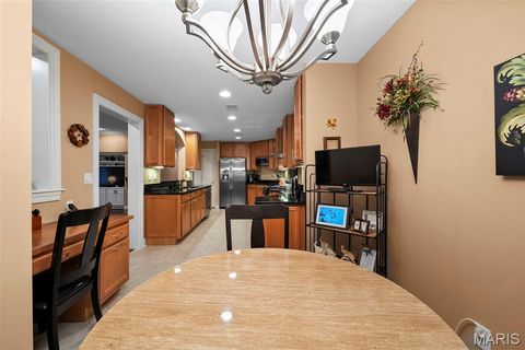 Tiny photo for 125 E Clinton Place #1C, Kirkwood, MO 63122 (MLS # 26012363)