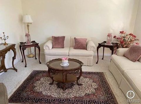 Tiny photo for 811 Wheaton Way, Creve Coeur, MO 63141 (MLS # 25072083)