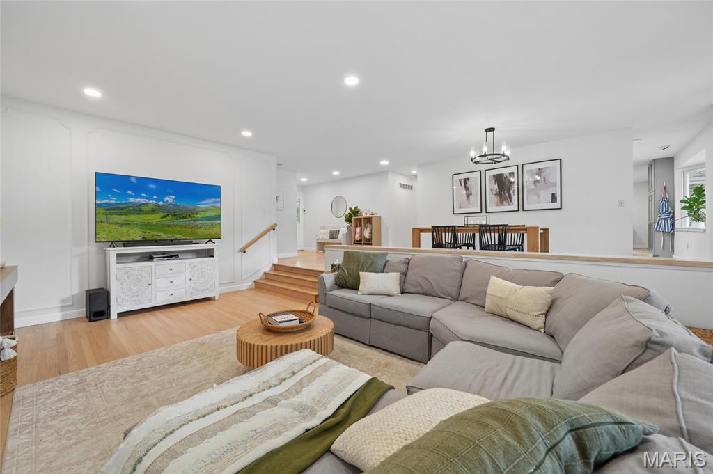 8 Sunnybrae Court