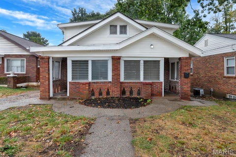 Photo of 9022 Midland Boulevard, Overland, MO 63114 (MLS # 26068377)
