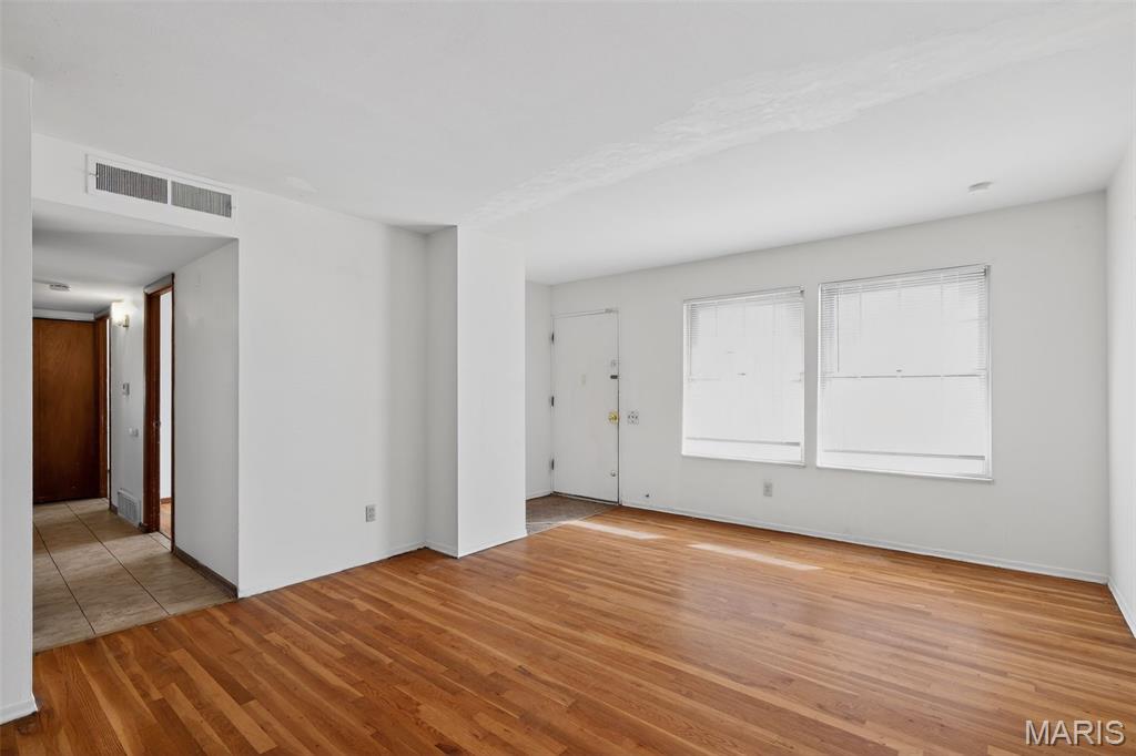 Hathaway Manor 22 - Residential