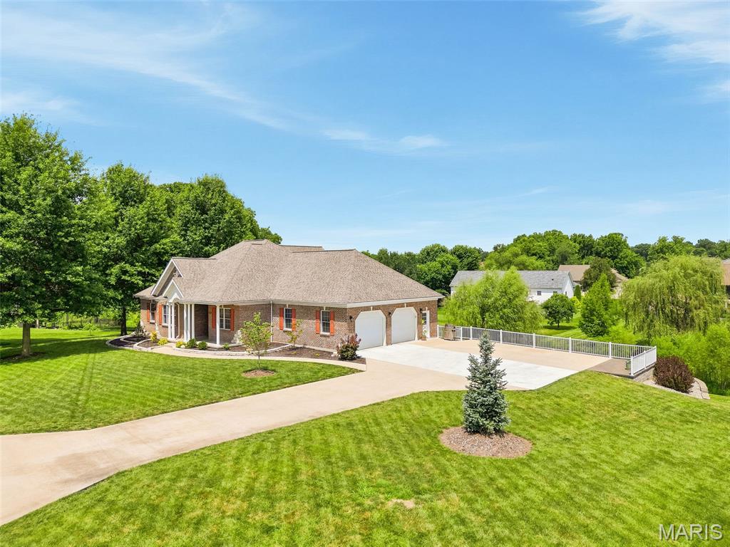 673 Royal Oak Court