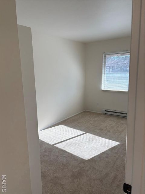 8787 Sieloff Drive Hazelwood MO 63042