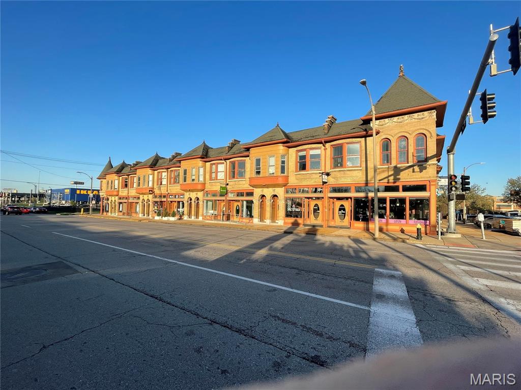 Lindells 2nd Add Tr A - Commercial Lease